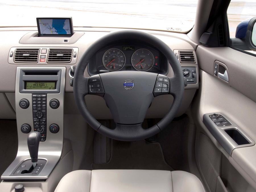  Volvo S40 D5 2004 года  (UK) (фото 3 из 12)
